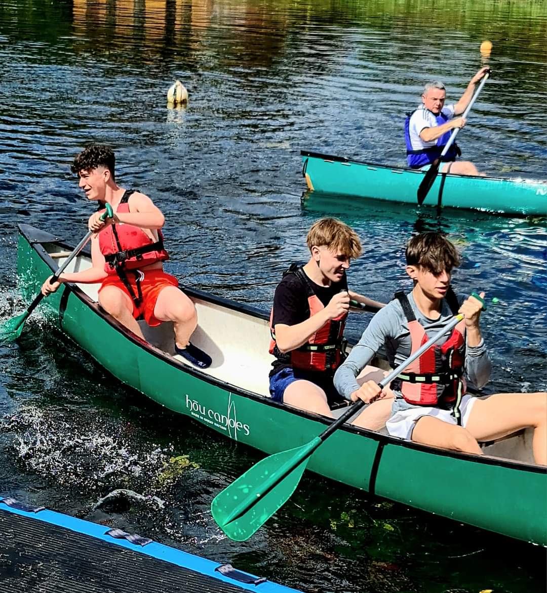45thGBB's tweet photo. Day 2 of our summer camp at Boat of Garten. Our Seniors enjoyed paddleboarding and Kayaking earlier. Great fun, some boys spent more time in the water. @ShawlandsTrini1 #BBCamp23 https://t.co/wx133yXoCe