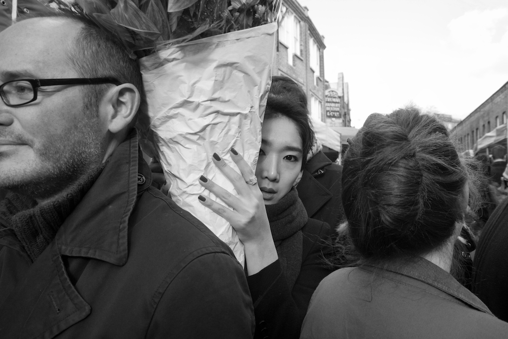CreativeWisdom_'s tweet image. Columbia Road Flower Market - Bethnal Green, London
Which version do you prefer? 
Press retweet for B&amp;amp;W or Like for colour? 😉
#streetphotography #London #photography #streetphotographer