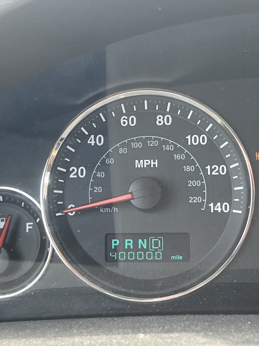 ⁦<a href="/Jeep/">Jeep</a>⁩ Milestone on Saturday 8/5 4:47pm. 2007 Grand Cherokee Overland 5.7L Hemi