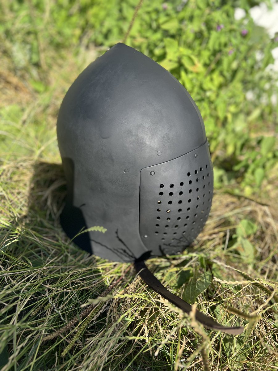 master_uley's tweet photo. Have a nice and safe week our dear friends. Take care yourself and your family 🙏 ❤️ 🛡️. #history #medieval #medievalart #médiéval #medievale #medievalhistory #knight #armorart #armor #medievalbattle #battlefield #knights #masteruley #середньовіччя #середньовічнийбій #лицарі https://t.co/GB4JTGvOD8
