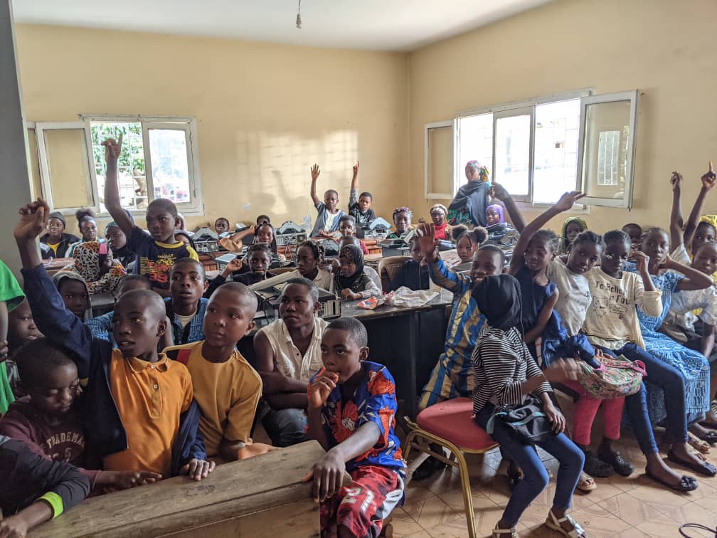 visartculture's tweet photo. Quelques images de notre première journée à Foumbot dans le cadre de la campagne Dschang Blog....
Merci à Dimsoft France et 2 k agency pour l'accompagnement
#DschangBlog2023
#KimboCare
#Dimsoft
#2KAgency
#Wutsi
#Defyhatenow https://t.co/KJWM70ZCF4