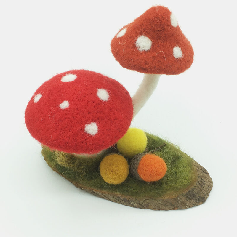 How amazing are these toadstools from @artbyLoriW 
thebritishcrafthouse.co.uk/product/needle…
#tbchboosters #homdecor #handmadegifts #shopindie