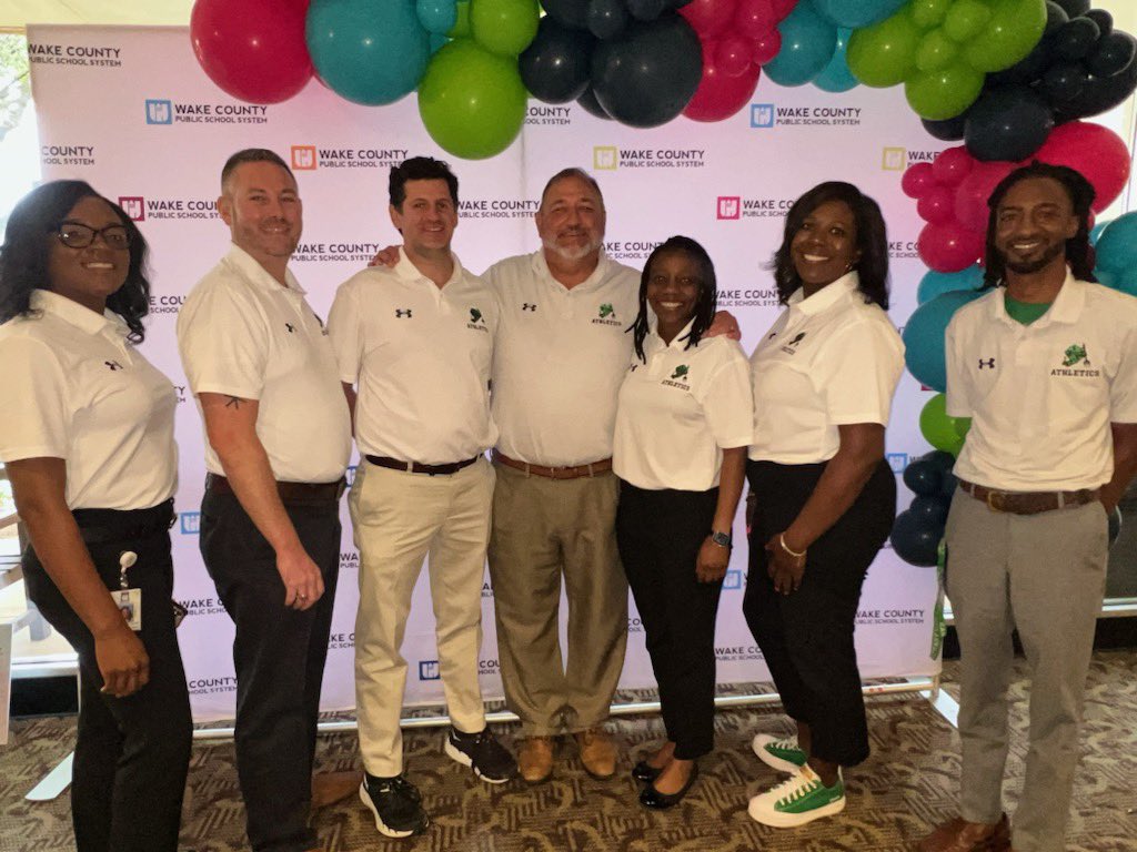 jbarefoot870 tweet media