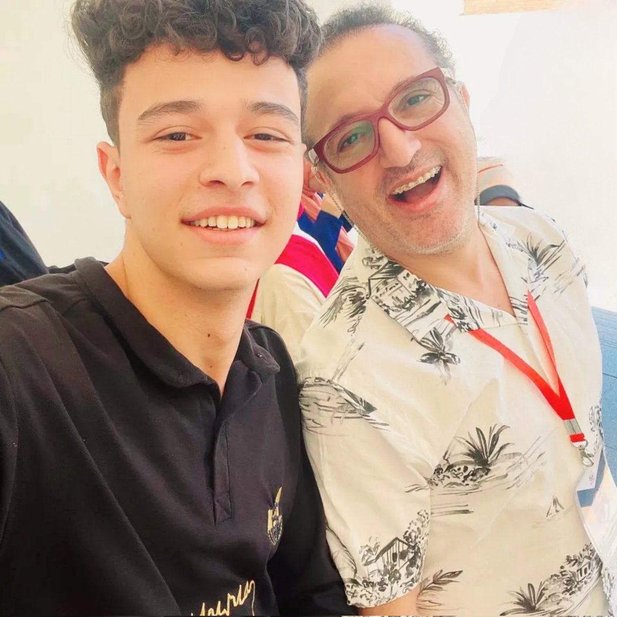 fargholl's tweet photo. حقيقي ممتن لوجودي ف امسا و بجد تجربه من احسن التجارب ال مريت بيها اضافه لتجربه med up و ال بجد مبسوط اني كنت جزء منها لتاني مره..مبسوط اني شفت الناس دي شريف مدكور و د خالد ال بجد حبيته م قبل م اخد نسا اصلا و طبعا د ايمان نبيل ❤️❤️
Unforgottable day ❤️🔥
#MEDUP 3
#EMSA MINIA https://t.co/B2EOV7SYhX