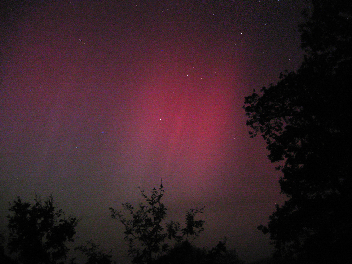 Komende nachten kans op #noorderlicht Meerdere kleine zonnestormen zijn onderweg. Lees meer: noorderlichtjagers.nl/kans-op-noorde…