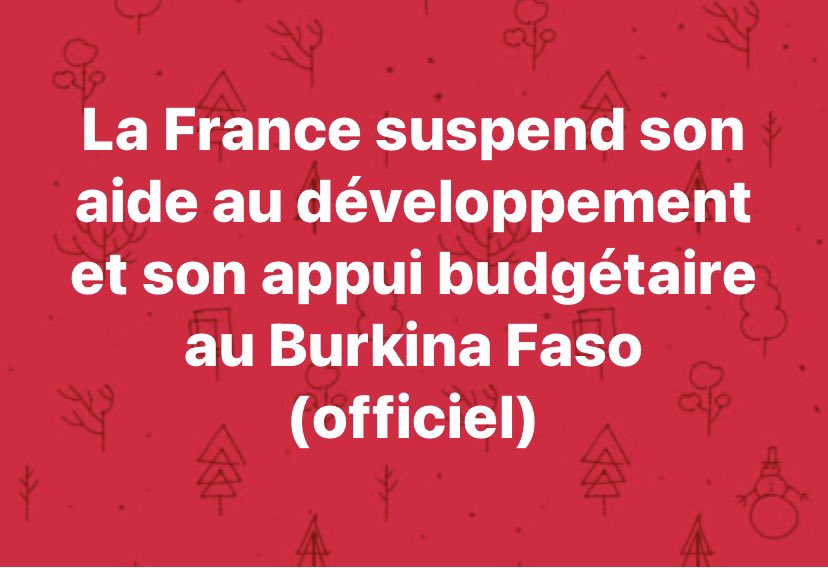 L_Activiste226's tweet photo. Depuis que vos gouvernants vous parlent “d’aide au développement”, vous avez vu quel pays d’Afrique se développer? On ne veut plus de votre “aide”. Utilisez ces fonds pour gérer vos retraités, vos étudiants, les gilets jaunes #StopAide , #Vive_le_Burkina_Faso🇧🇫 🙏🏿💪🏿❤️ https://t.co/oGyZDQoFey