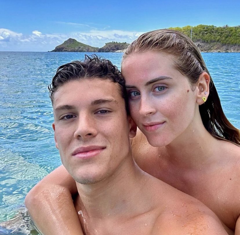 federic25571253's tweet photo. Vorrei stringere la mano a Valentina ferragni https://t.co/LpA5syTuxz