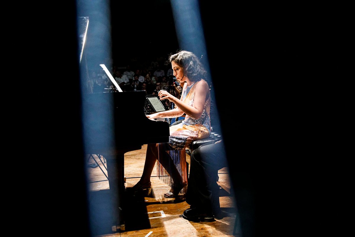 PrimoArtists's tweet image. Congratulations to @BeatriceRana on a successful 7th edition of her @ClassicheForme Festival in Lecce! 🇮🇹 Bravissimo!! 👏👏👏

@EPahud, Stephen Waarts, Ludovica Rana, Mario Brunello, Giovanni Sollima, @MarmenQuartet, the Teyber Trio, Tim Crawford, Tim Posner, Timothy Ridout,