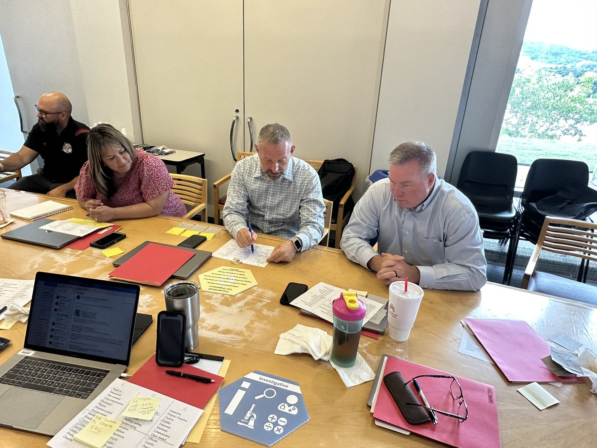 mcperry705's tweet image. 🌈 Harnessing the power of both sides of the brain at our admin retreat! 🧠💡 Balancing creativity and analytical thinking to unlock innovative solutions. It&apos;s a harmonious blend of imagination and strategy. 
#RIASEC @AlleghenyIU3 @PGHWorldofWork