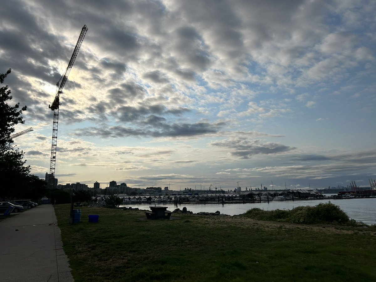 MayumiIzumi1's tweet image. Happy BC Day and Pride weekend 🏳️‍🌈🏳️‍⚧️‼️ #bclongweekend #prideweekend #northvancouver