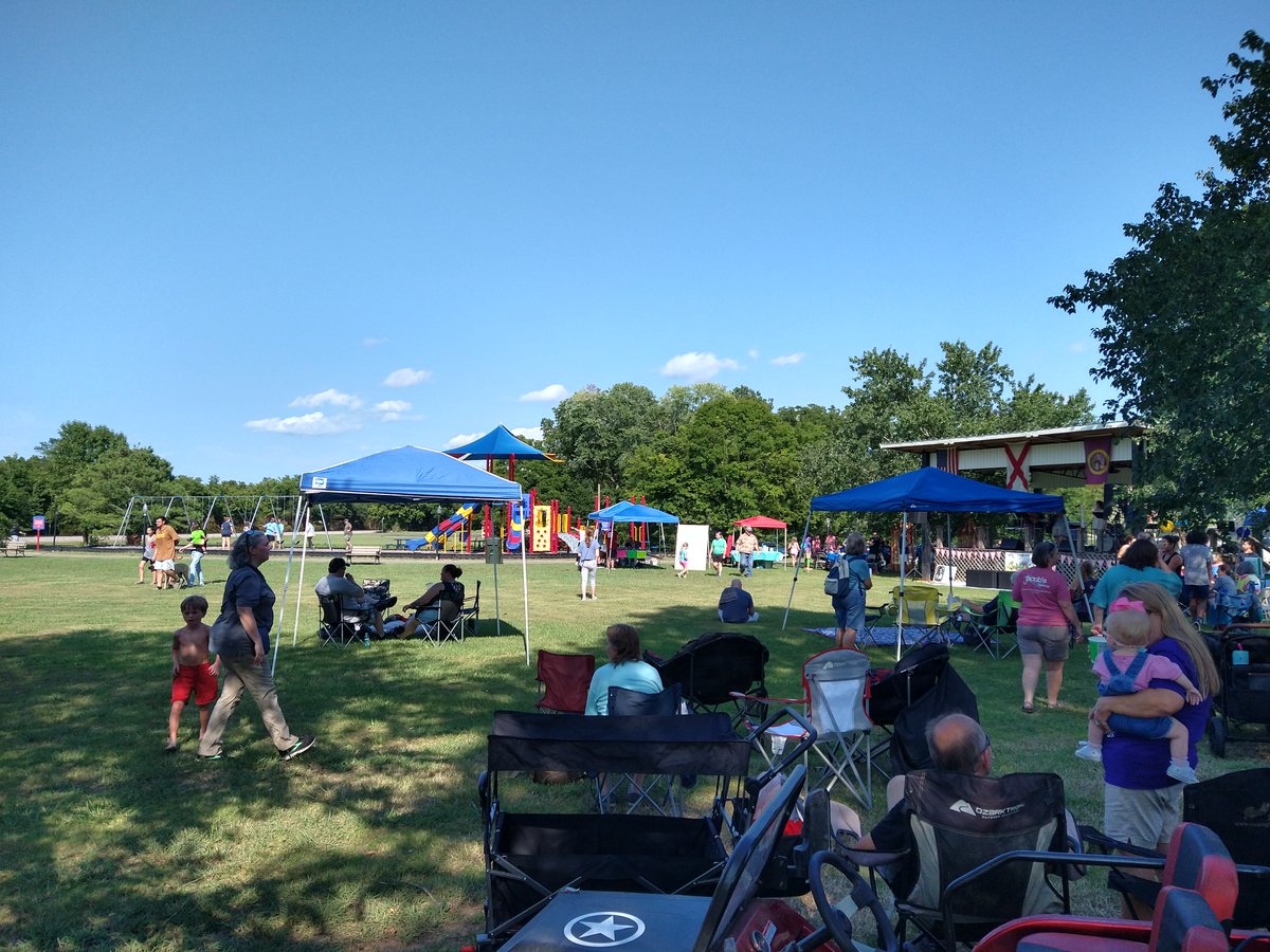 thepdfc's tweet photo. Thank you again to Graces of Gurley for bringing the community together and all that you do, especially for the youth. #thepdfc #communitylove #familyfun https://t.co/8TyqFSo2CV