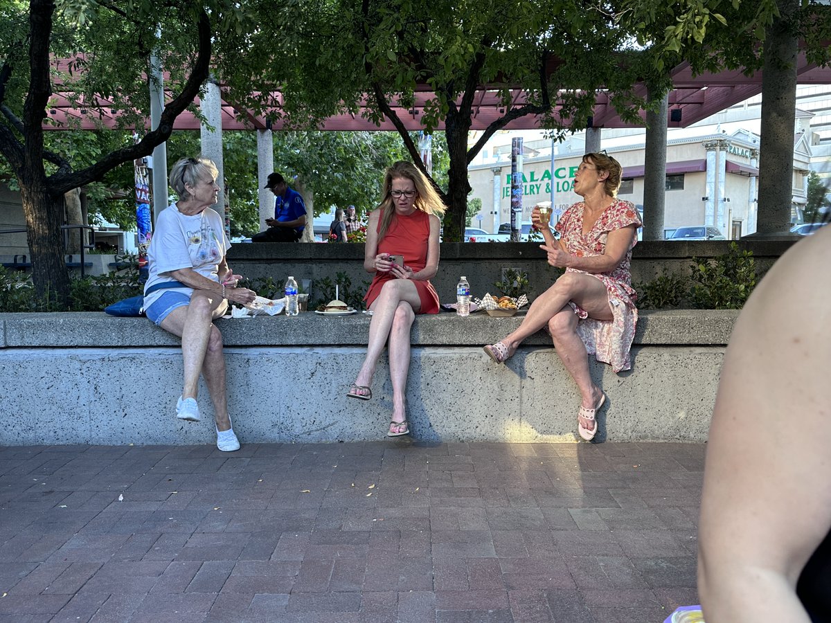 downtown_reno's tweet photo. Tomorrow! August 8 from 5-9 p.m. Downtown Tuesdays at 40. E 4th Street in downtown Reno. FREE event - live music, food, drinks, vendors and yard games! FREE parking at The ROW garages or at the Arch Lot off Virginia Street (between Plaza and Fourth Streets.) 

@CityofReno @MayorSchieve