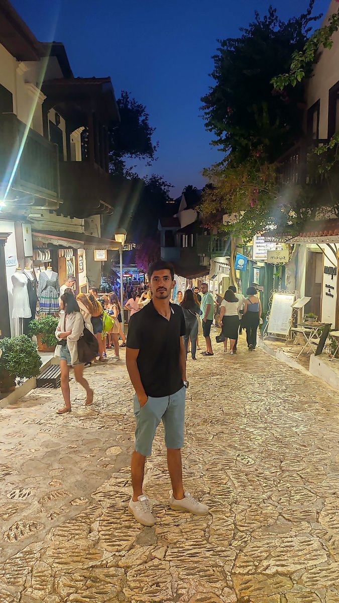HarunGk01's tweet photo. Herkes seni neden bu kadar seviyor Kaş? https://t.co/QqtpD5eFcG