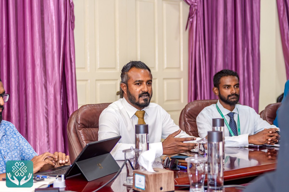 KRHmv's tweet photo. Secretary, Cabinet Affairs at @presidencymv , Mr. Ahmed Hassan Didi meets the Governing Board Members and Executive Team of Kulhudhuffushi Regional Hospital prior to the Training Session to be conducted tomorrow on Monitoring the Implementation of Strategic Plan. https://t.co/UAakHcvoe0