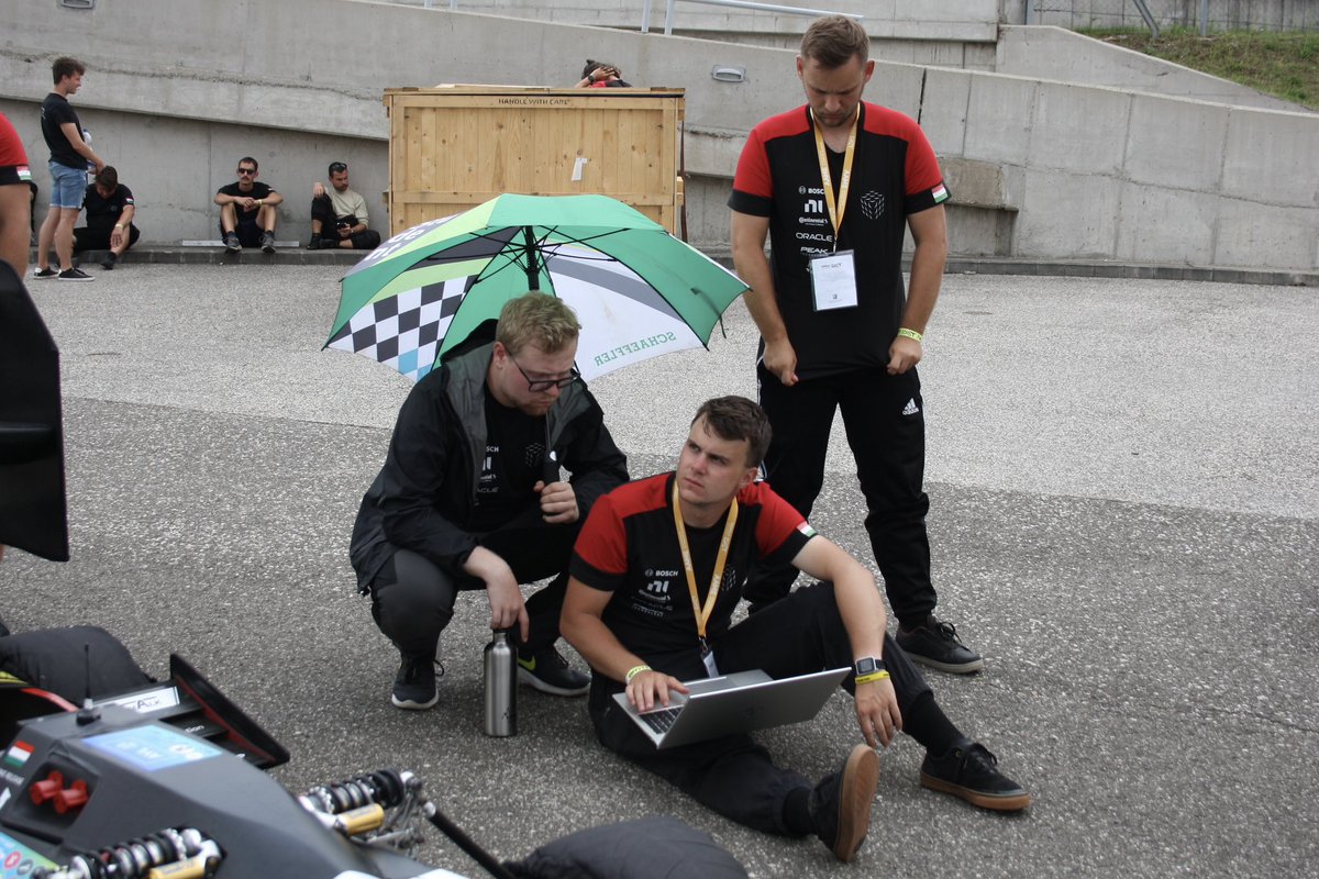 bme_frt's tweet photo. Fs East Day 4: The day of Driverless cars. 💻🏎️
@FS_East
#bmefrt #bme #formularacingteam #formula #racing #team #formulastudent #fs #student #university #competition #racecar #electric #motorsport #engineer #zoe #hungaroring #fseast https://t.co/zIJ8rmoVK7