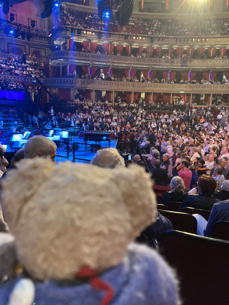 EyebrowTed's tweet photo. What a lovely time I had last night! We were back at the Proms! It was rather lovely and we had good seats. Mummy assistants eyes leaked down her face during Rachmaninov, and I spent time after in the pub with conductor John Wilson https://t.co/CbCCjched9