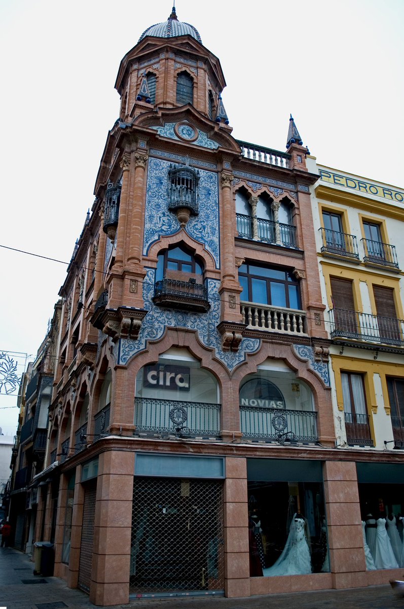 Tengo disponible esta oficina en el edificio emblemático de la Plaza del Pan con las mejores vistas al a Salvador

Instálate en un lugar privilegiado y únete a la causa de los #Sevillanos que se resisten a entregar nuestro paraíso a los invasores. (Agradezco RT)

700 € + IVA/mes