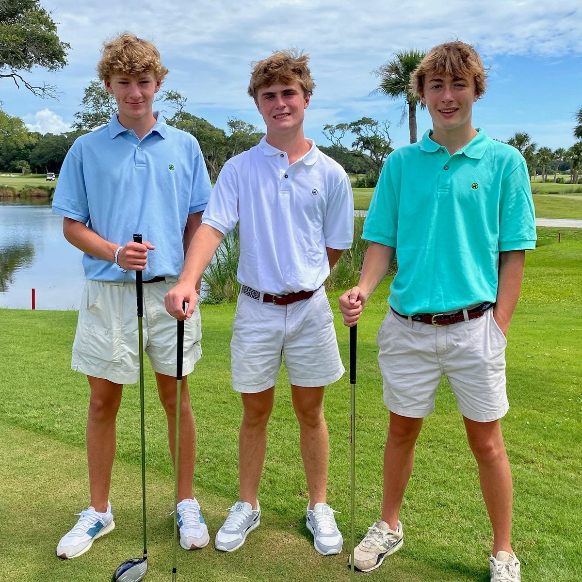 LoggerheadApp's tweet image. Check out our end-of-summer sale on our 100% #MadeinAmerica Bellwether Polos. See why Southern Living named these one of the best gifts for Dad, and Men's Health named these one of the top 10 gifts that give back. 🇺🇸loggerheadapparel.com/collections/be… #madeinusa