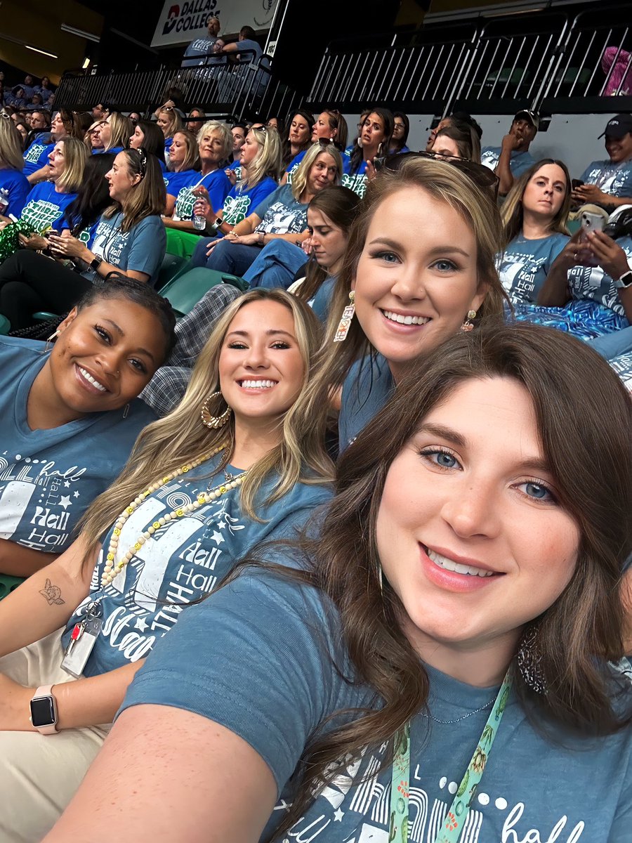 Leah Wallace (@teachingwallace) on Twitter photo We are ready to get this Prosper Party started!!!❤️ #ProsperProud <a href="/PISDHallElem/">Hall Elementary School</a> We are ready to get this Prosper Party started!!!❤️ #ProsperProud <a href="/PISDHallElem/">Hall Elementary School</a>