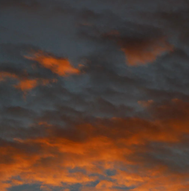 Marie_Boetti's tweet photo. Le coucher de soleil et la nuit dans le sud de la France 📷 #photography #sunset #sunsetphotography #night https://t.co/osqQpkUL3S