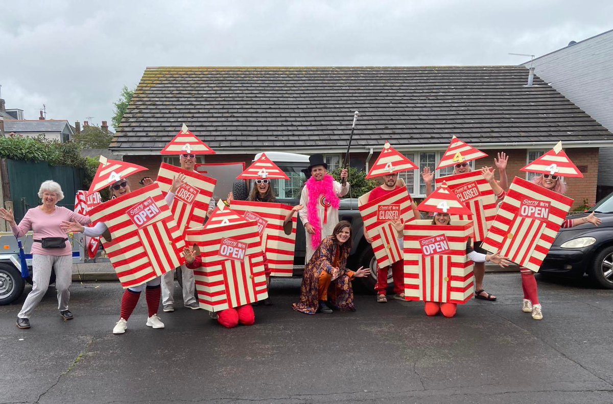 The Hutstock RIP float won the cup at the Whitstable Carnival! Hurrah! #silverlinings #beachhuts