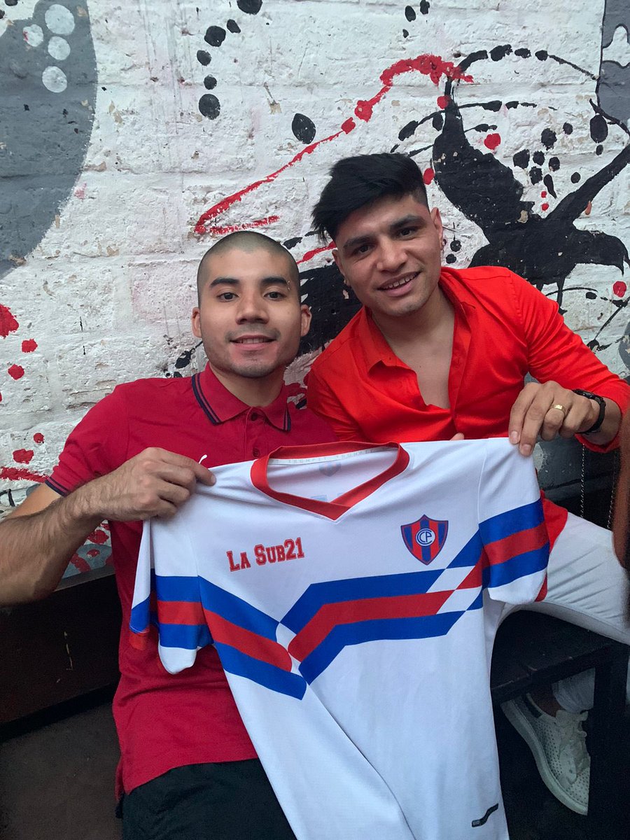 Bienvenido a tu casa Claudio! Nuevo jugador de la Sub 21 con miras al clausura 2023 de la <a href="/ligadetuiteros/">Más Liga</a> 🔴🔵