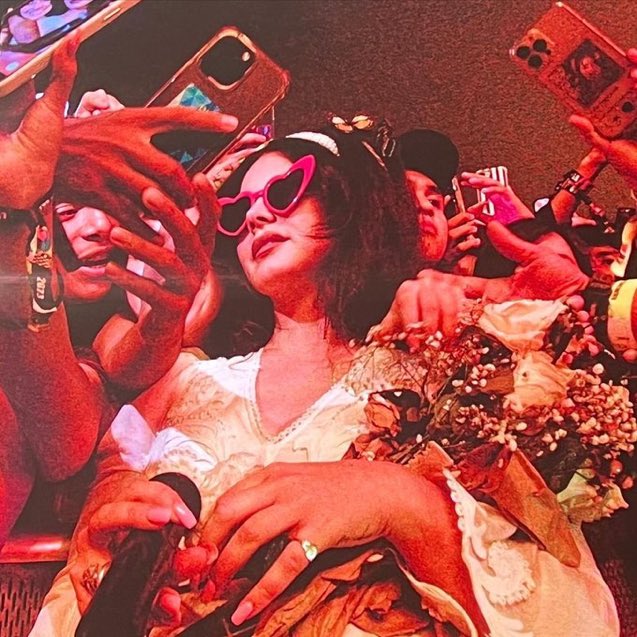 gabrimoonn's tweet photo. lana, you are the only one who understands… https://t.co/uRYhaCtZNi