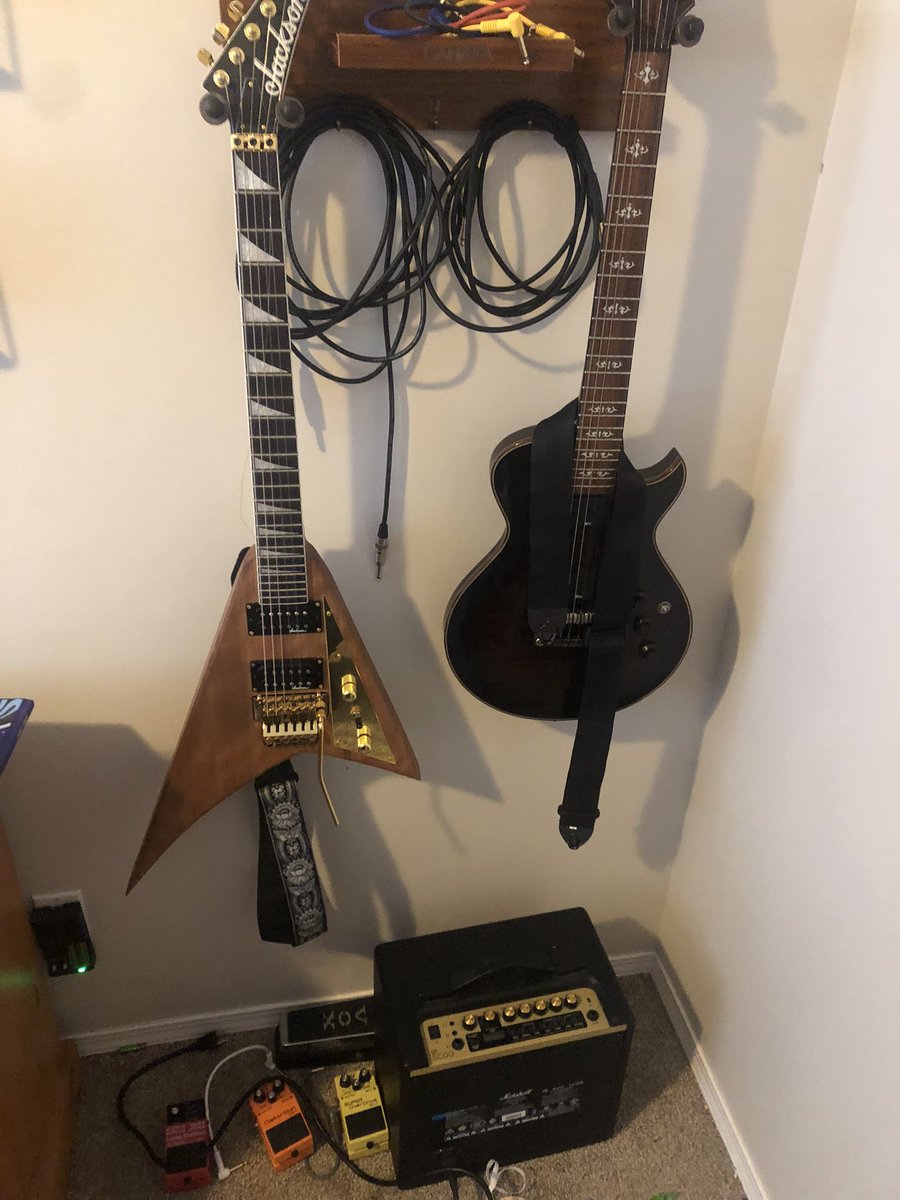 Alec (@les_alec) on Twitter photo 