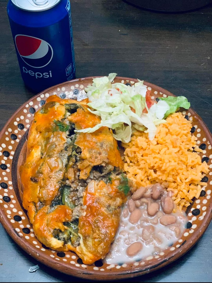 CharmiMartinez's tweet photo. Yaritza te odia, pero yo Te Amo ♥, #ComidaMexicana 🇲🇽

#DietaDeLaMilpa 🌽

#YoTeAyudo #NutriólogaCastaños #CharmiMtz #PuraComidaReal #SinProductosMilagro #ModeloNutricionalAdecuado #NutriciónFlexible #NutriciónInteligente #NutriciónOncológica #NutriciónEnCáncer https://t.co/T0Hc71QGEk
