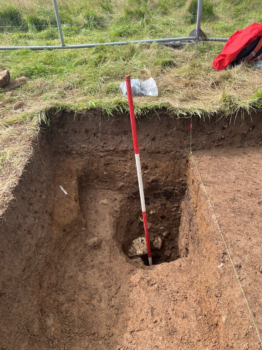 JODarchaeology's tweet photo. Some of our large postholes at Navan Fort have burnt wooden post pipes, giving us great dating material to produce a chronology for the enclosures they form…expertly dug by @JonnyMcChesney and prof Mallory! @papgleeson @loveheritageNI @abcb_council @CommunitiesNI https://t.co/Jim7qKKuQD