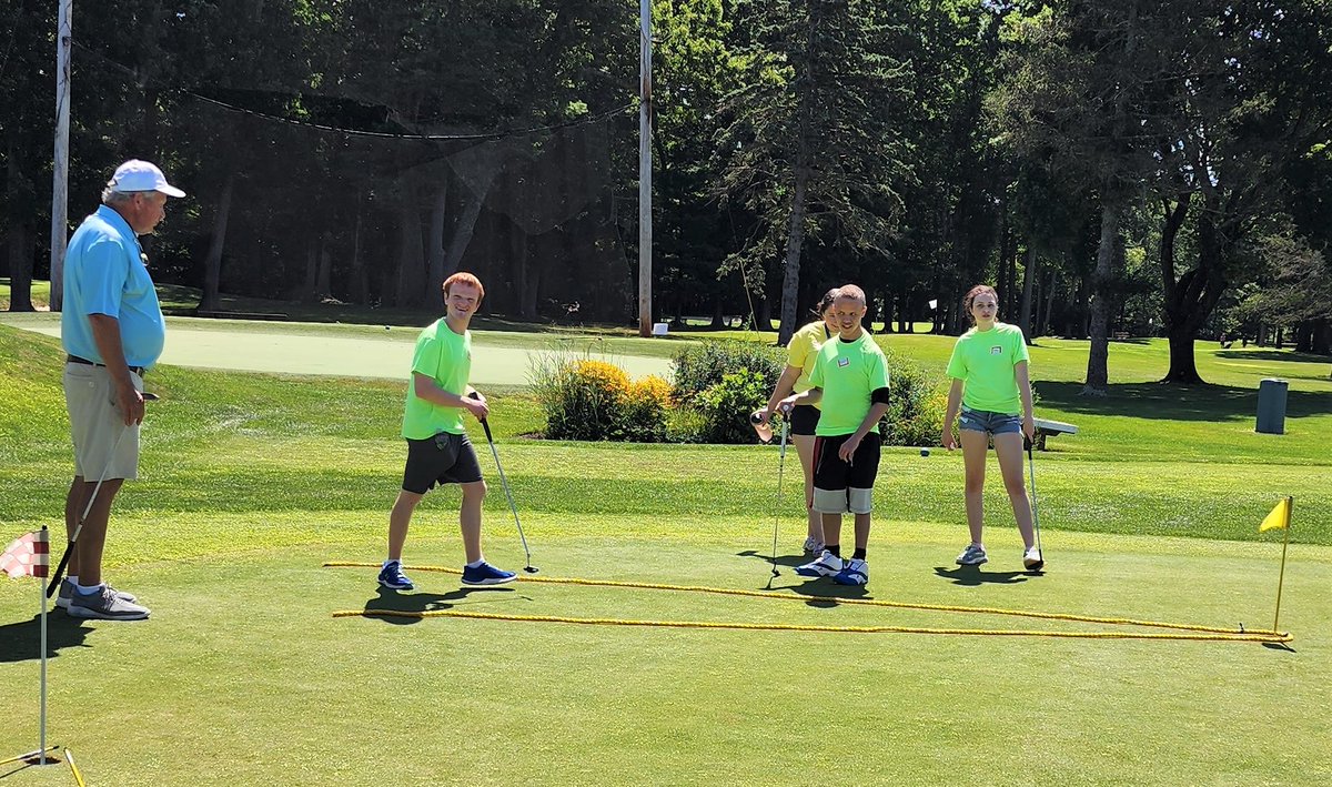PlayMassGolf's tweet image. The @linksatmassgolf hosted The Carroll Center for the Blind last week. It marks the 20th year that they’ve joined us for a day of golf and clinics. Thanks to the coaches, @FirstTeeMass, and The Links at Mass Golf for joining us to make this possible year after year.