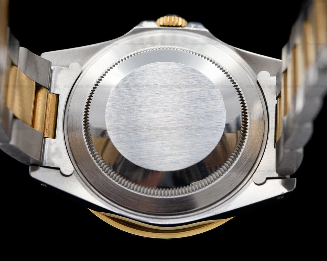 EuropeanWatchCo's tweet image. Rolex GMT Master II 18K / SS Black Dial. bit.ly/3DK9mt3 

#Rolex  
#GMTMasterII                                                                                            
#Horology
#Rolex16713T