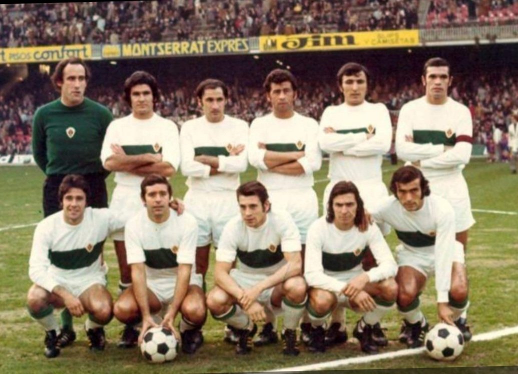 futbol_vivi's tweet photo. #FCBarcelona 🆚️ #ElcheCF
🔙 13/01/974
🏟#CampNou
📌Esteban, Indio, Canós, González, Bonet, Llompart, Alfonseda, Jaime Cano, Sitjá, Hiller y Melenchón.
#ECF100 💯 #ElcheCF 🌴 https://t.co/yViRITlYdC