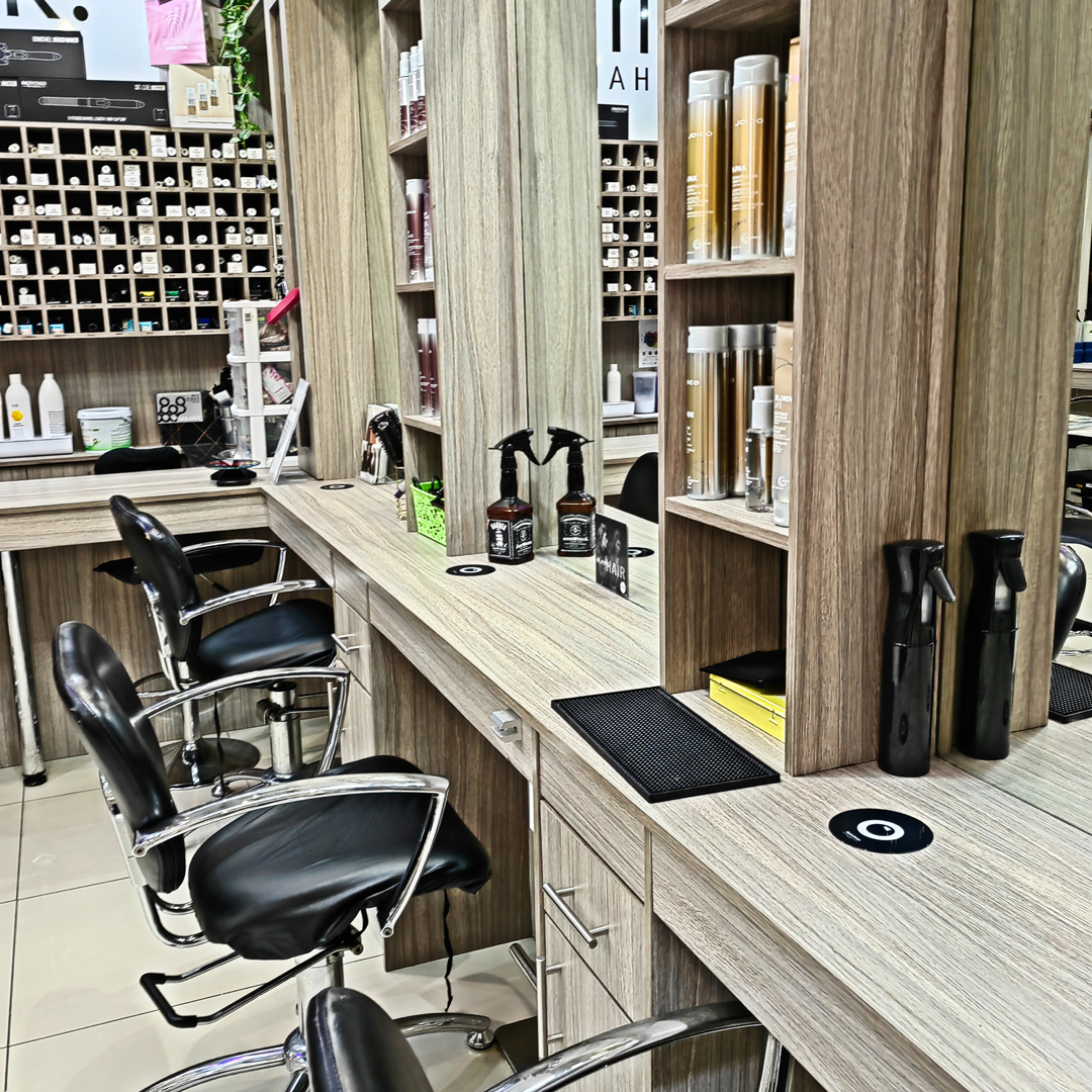 Opencharge's tweet photo. Tandem Hair now empowers customers to enjoy a hair transformation while staying connected, courtesy of convenient wireless charging powered by Opencharge. https://t.co/NxBoIuyNJD