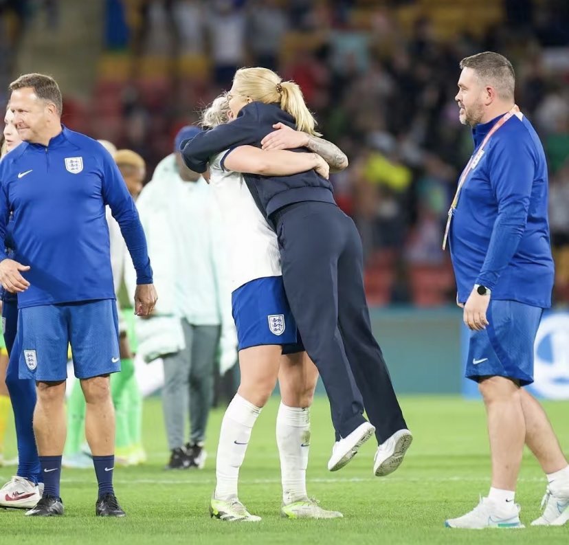 rub3z_'s tweet photo. the way Millie has picked up Sarina is sending me 😭 https://t.co/KRdf6YeEic