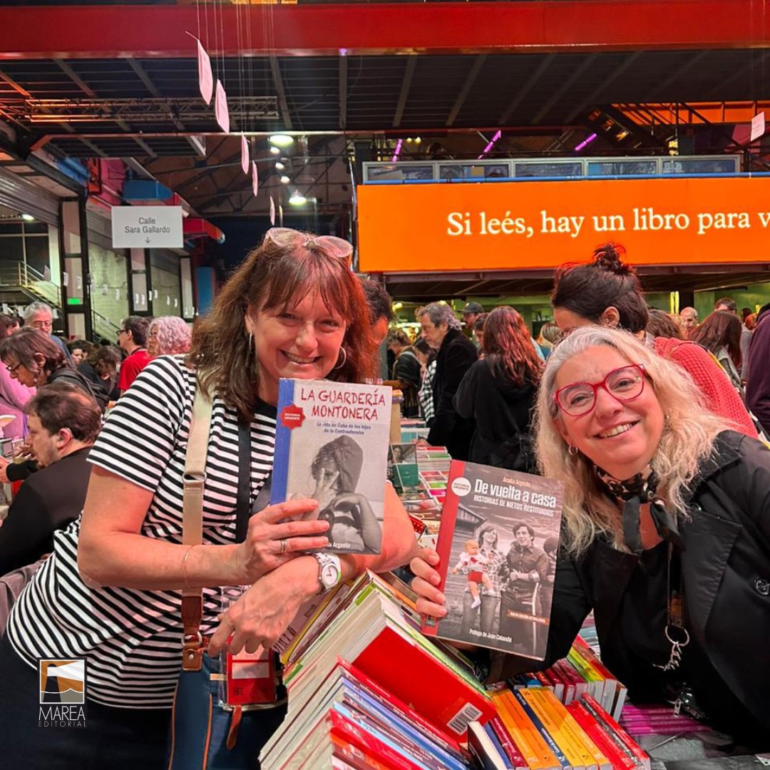 mareaeditorial's tweet photo. Miles de gracias a cada lector y lectora que pasó por nuestro stand en la @feriadeeditores de este año
🎉Que lindo fue encontrarse con cada unx de ustedes en la #FED23
🙌 Gracias a los autores y autoras que pasaron a vernos al stand y compartir este momento junto a nosotros 🙌 https://t.co/6VC24WtEFd