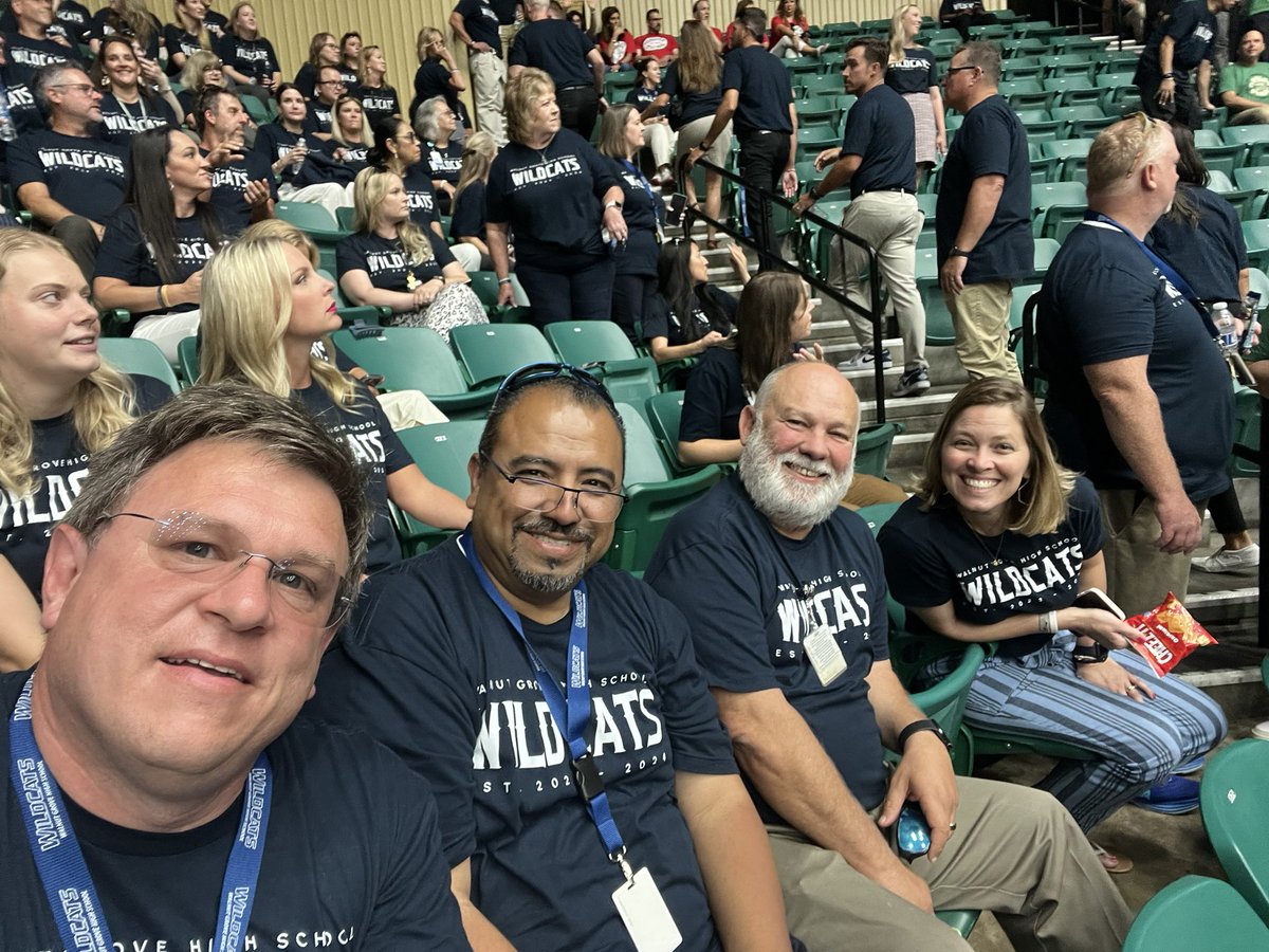 Almost all of WGHS CTE STEM team together at Convocation!  Engineering, Computer Science and Architecture!  <a href="/prosperCTE/">Prosper CTE</a> <a href="/WalnutGroveHS/">Walnut Grove High School</a>