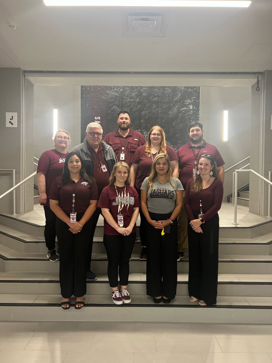 MsDsKids's tweet photo. The BEST Social Studies Team in CISD!!! Ready to kick off the year!! Love love love my team 🥰🫶🏼 #theclevelandisdway
#LetsGoJags 
#JagROAR
#BeFierce
#MsDsTs https://t.co/Y54YEk9MbO