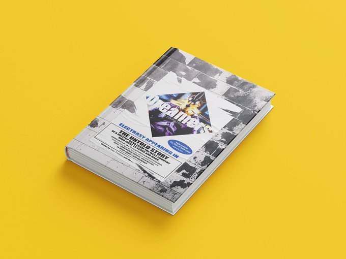 🚨COMPETITION TIME🚨
Our special guests on the show this week are <a href="/electrasy/">electrasy</a>, talking about their great new album To The Other Side. A new book about the band has just been released, Calling All The Dreamers by <a href="/petetrainor/">˗ˏˋ Pete Trainor ˎˊ</a> &amp; we have a copy to give away. Just RT to enter the draw