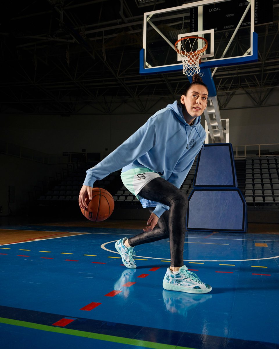 Foot Locker Women tweet media