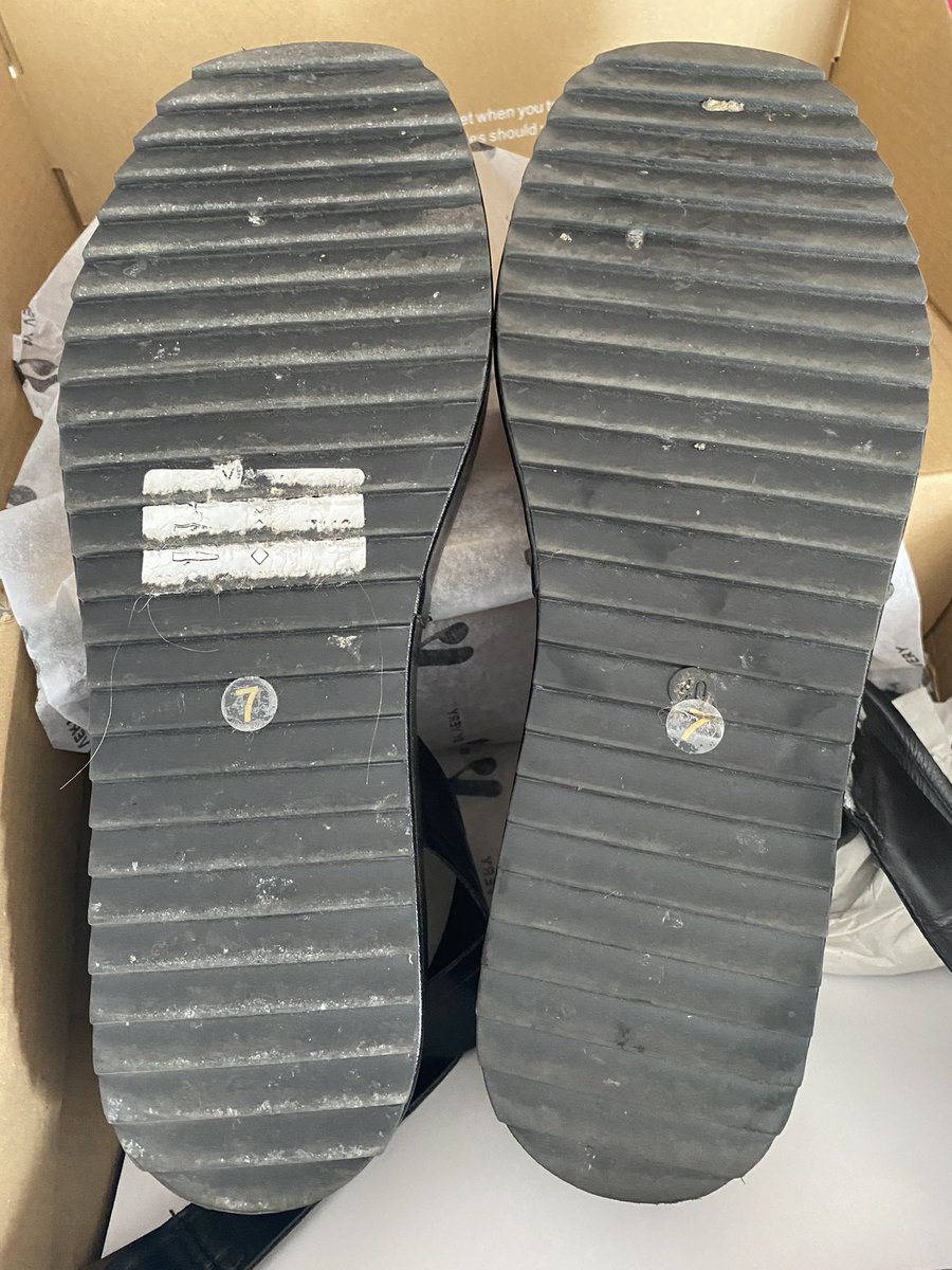 DohertyVerity's tweet photo. @verynetwork VERY disappointed to have received my order to discovered the item was used and broken 😡 I will be returning it of course but how has this happened? Yet cannot get through to customer services https://t.co/xe5cl27nx6