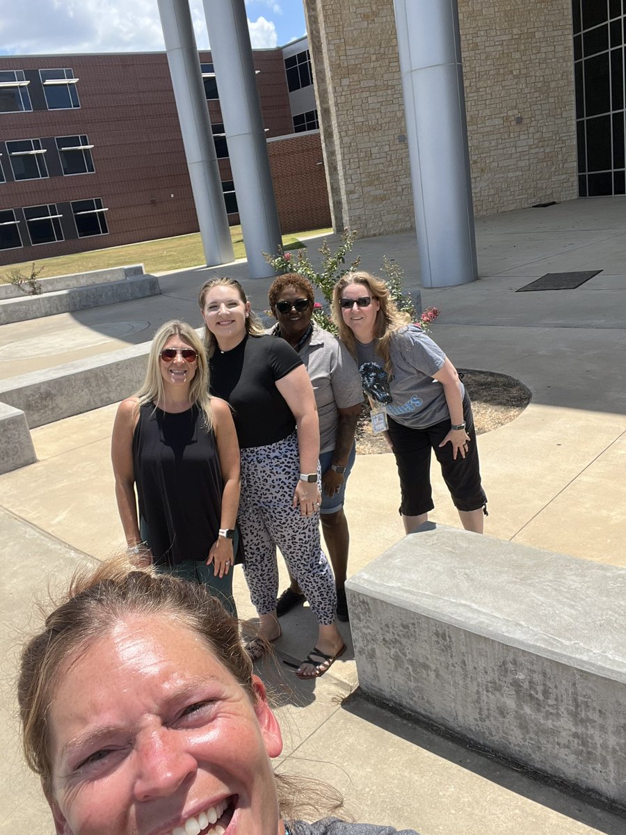 Back to school selfie <a href="/PaetowHS/">Paetow High School</a> #PantherPride #humanservices