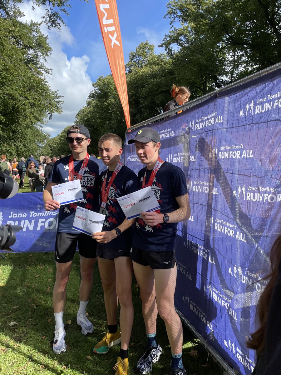 Lady Mayoress 23-24 tweet media