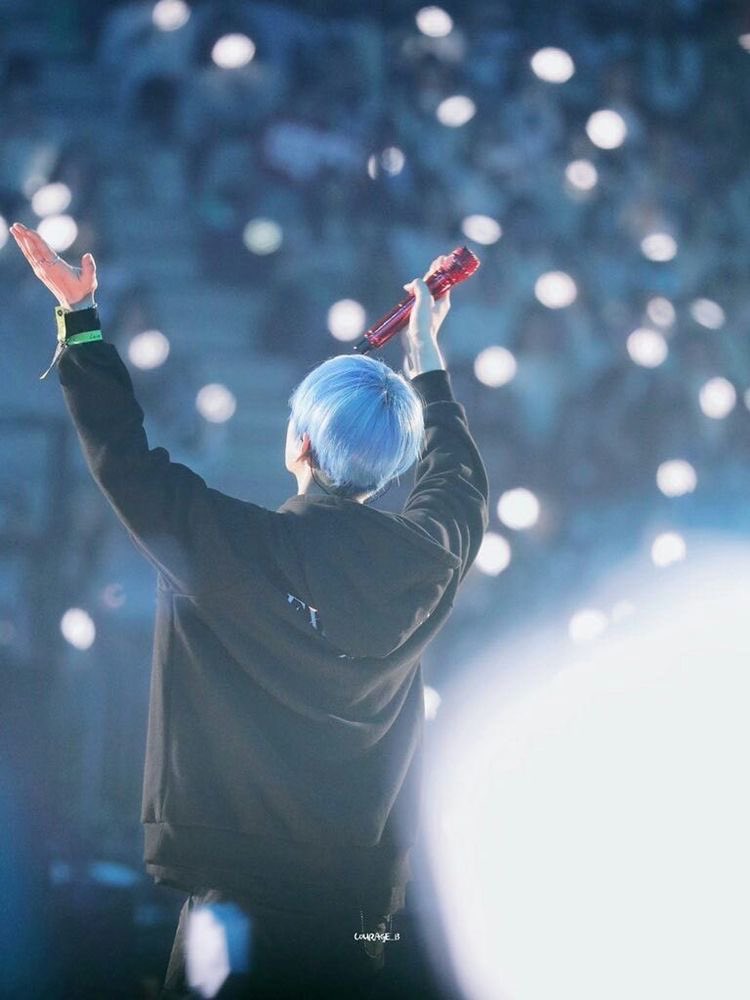 we are always here for you♡
Don't worry my lovely angle
#WeLoveYouBaekhyun
#WeStandWithBaekhyun