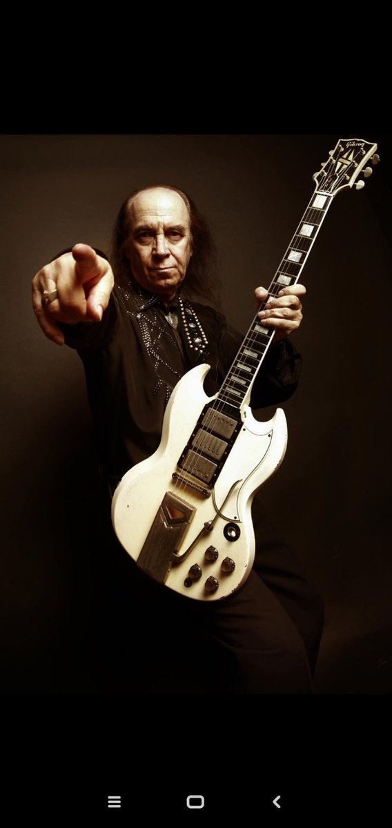 Ruhun şad olsun , mekanın cennet olsun değerli üstad...#ErkinKoray