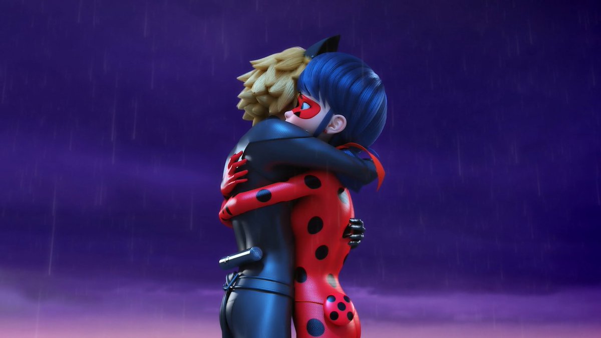 hexqueenn's tweet photo. Best ladynoir hugs I don't care https://t.co/qbVQLHBkfX