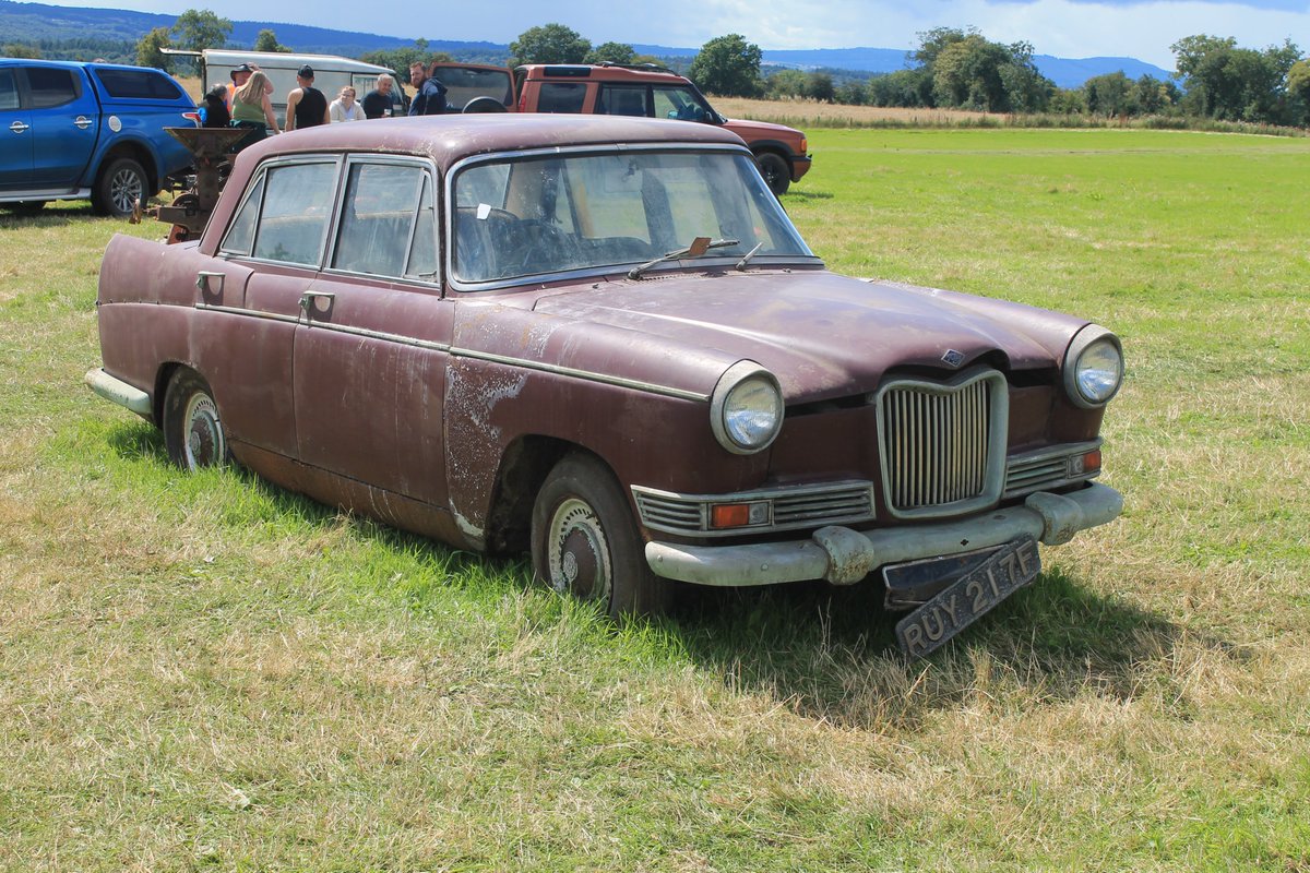 An loved Riley 4/72 looking for a new home at the Trimpley Show yesterday