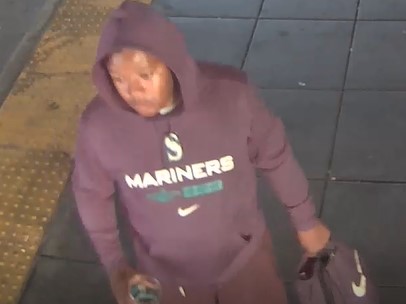 FEDERAL WAY SUSPECT CONSIDERED ARMED &amp; DANGEROUS! On July 20, 2023, at 6:00 AM this suspect shot an "A Line" bus passenger multiple times at the 27200 block of PHS. 

He's described as heavy set, 5'10", and in his thirties. Use the link to learn more: bit.ly/47lsDOW