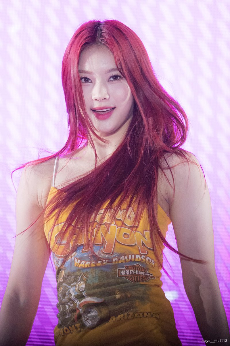 🧡 230729 Jeongnamjin Water Festival
#isa ; #stayc 
© stayc_pic1112