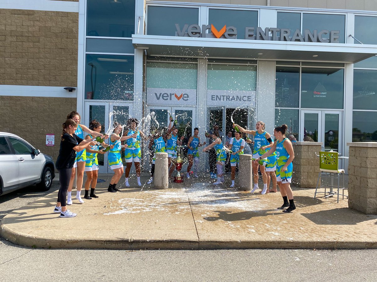 lakenjames5's tweet image. Championship mood 💪🏼🤩